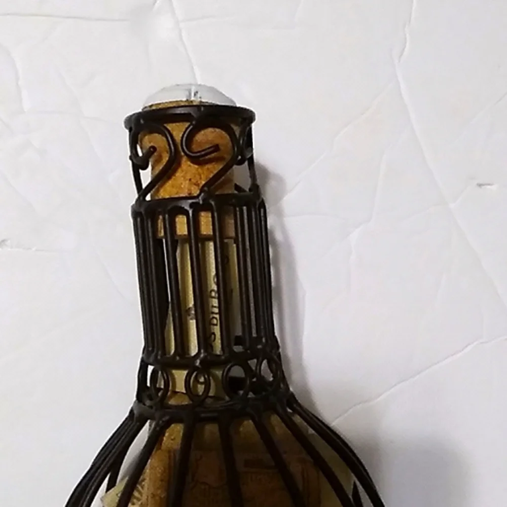 Metal Cork Holder - Picture 3 of 12